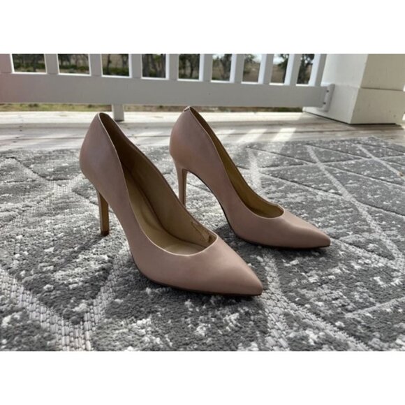 Heels - Picture 1 of 10